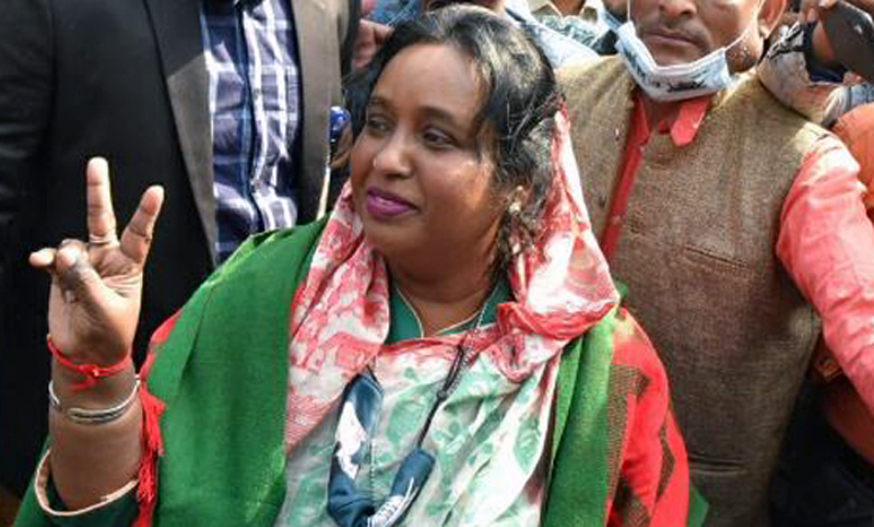 হ্যাটট্রিক বিজয়ী হলেন আইভী