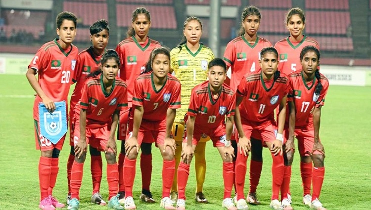 শেষটা ভালো হলো না নারী ফুটবলারদের