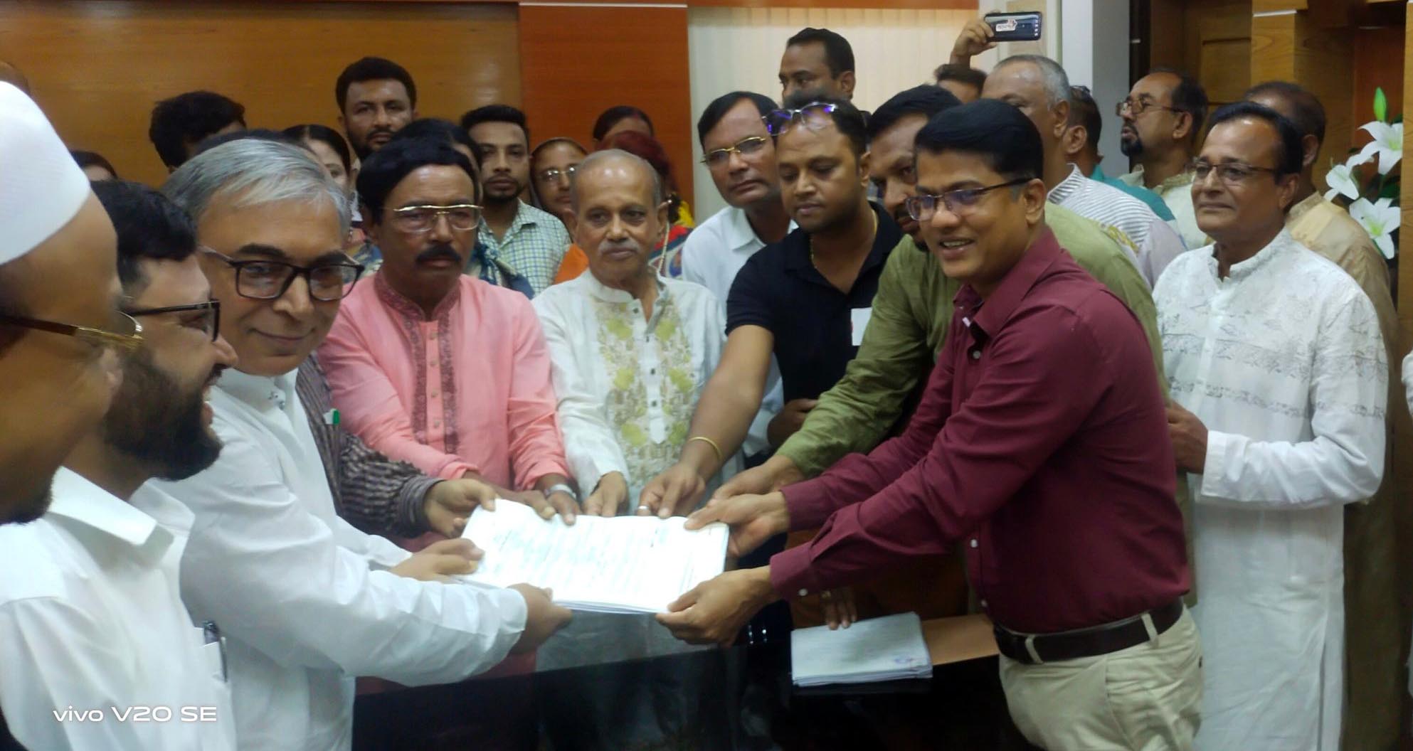 চেয়ারম্যান পদে মনোনয়নপত্র জমা দিলেন টুকু