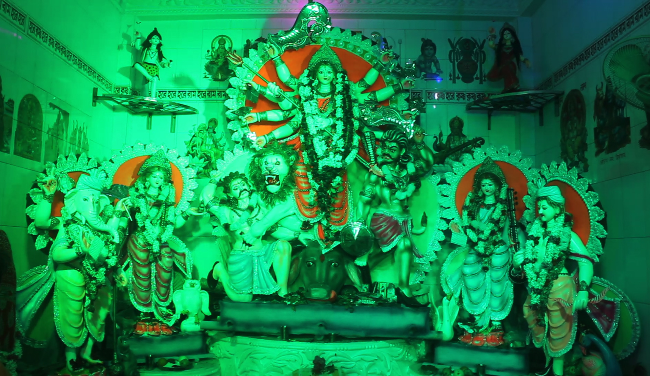 ভক্তি শ্রদ্ধায় পালিত হচ্ছে শ্রী শ্রী রাধাকৃষ্ণ ও শ্রী শ্রী দূর্গা মন্দিরের শারদীয় উৎসব