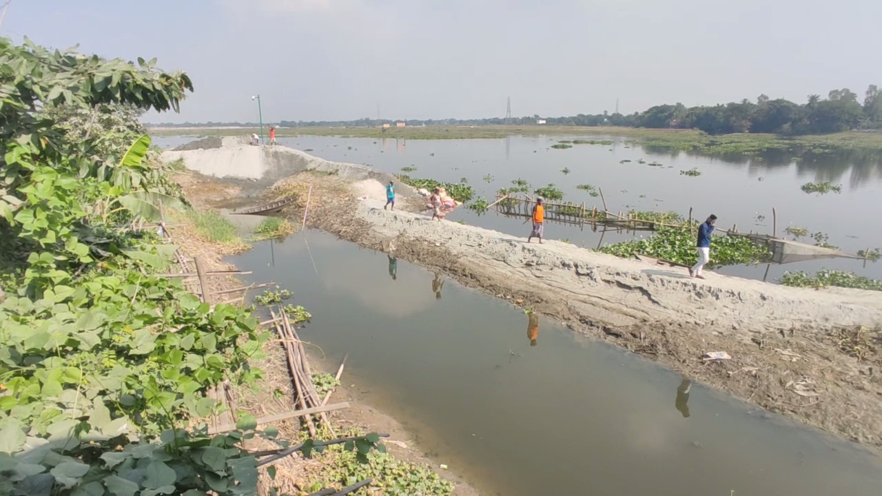 না.গঞ্জের লাঙ্গলবন্দে ব্রহ্মপুত্র নদ দখলের অভিযোগ