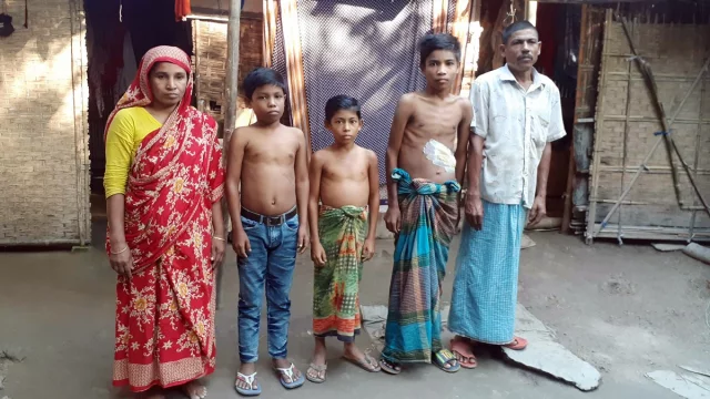 থ্যালাসেমিয়ায় আক্রান্ত ৩ সন্তানকে বাঁচানোর আকুতি