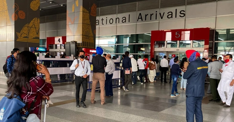 ভারতে প্রবেশে করোনা পরীক্ষা বাধ্যতামূলক যেসব দেশের যাত্রীদের