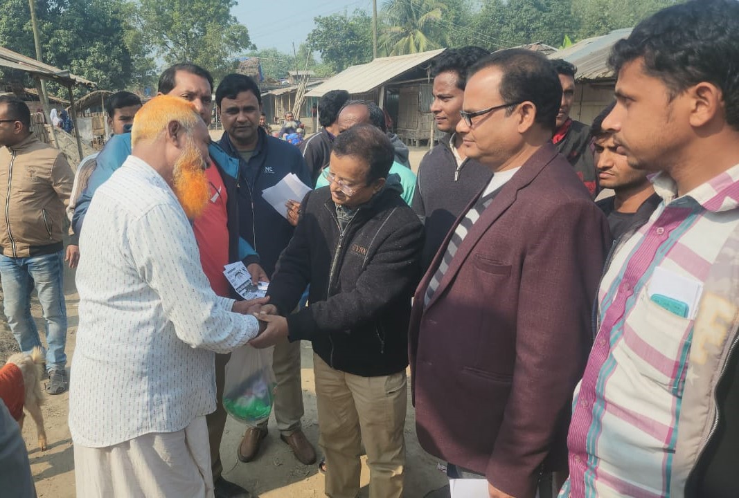 শিবগঞ্জে নৌকার প্রার্থী ডা. শিমুলের গণসংযোগ- 