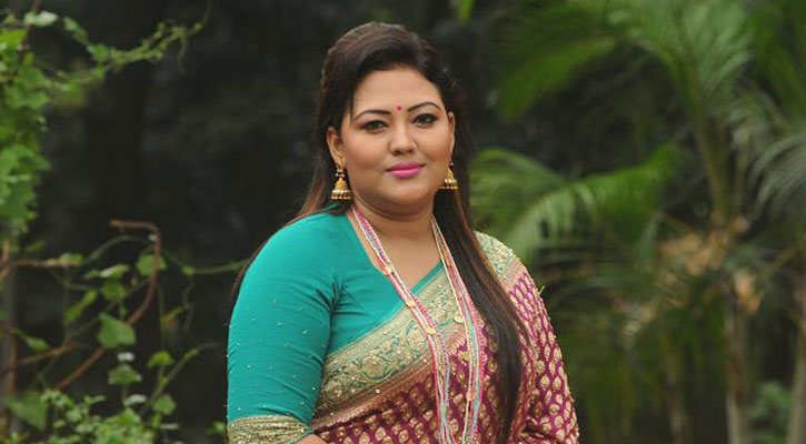 নিজের খ্যাতিটাও মাঝে মাঝে গলার কাঁটা মনে হয়: মমতাজ