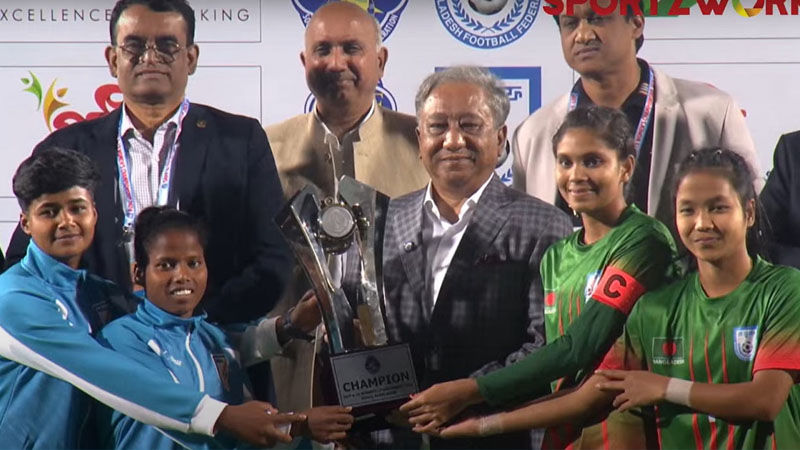 নানা নাটকীয়তার পর বাংলাদেশ-ভারত যৌথভাবে চ্যাম্পিয়ন