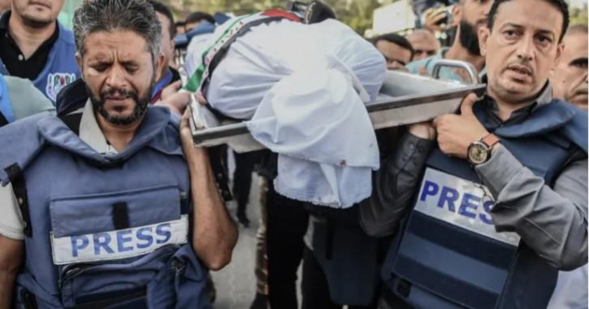 ইসরায়েলি হামলায় স্বপরিবারে ফিলিস্তিনি সাংবাদিক নিহত
