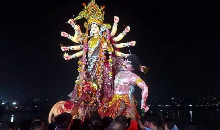 বিসর্জনের মধ্যদিয়ে না.গঞ্জে শেষ হলো শারদীয় দুর্গোৎসব