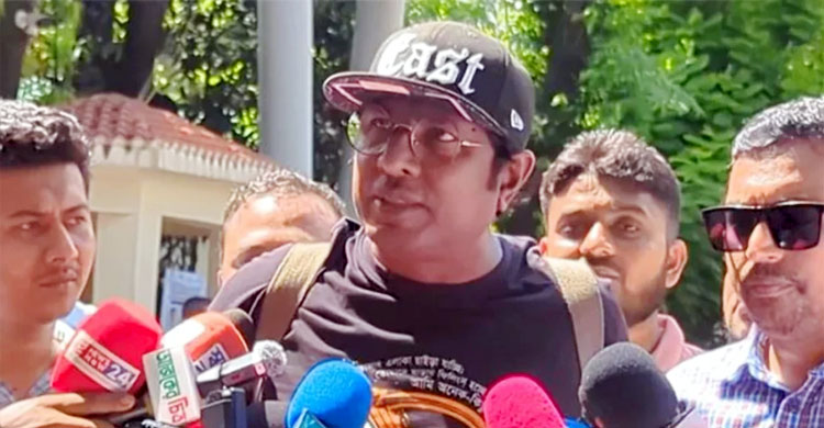 ডিবিতে অভিনেতা মারজুক রাসেল