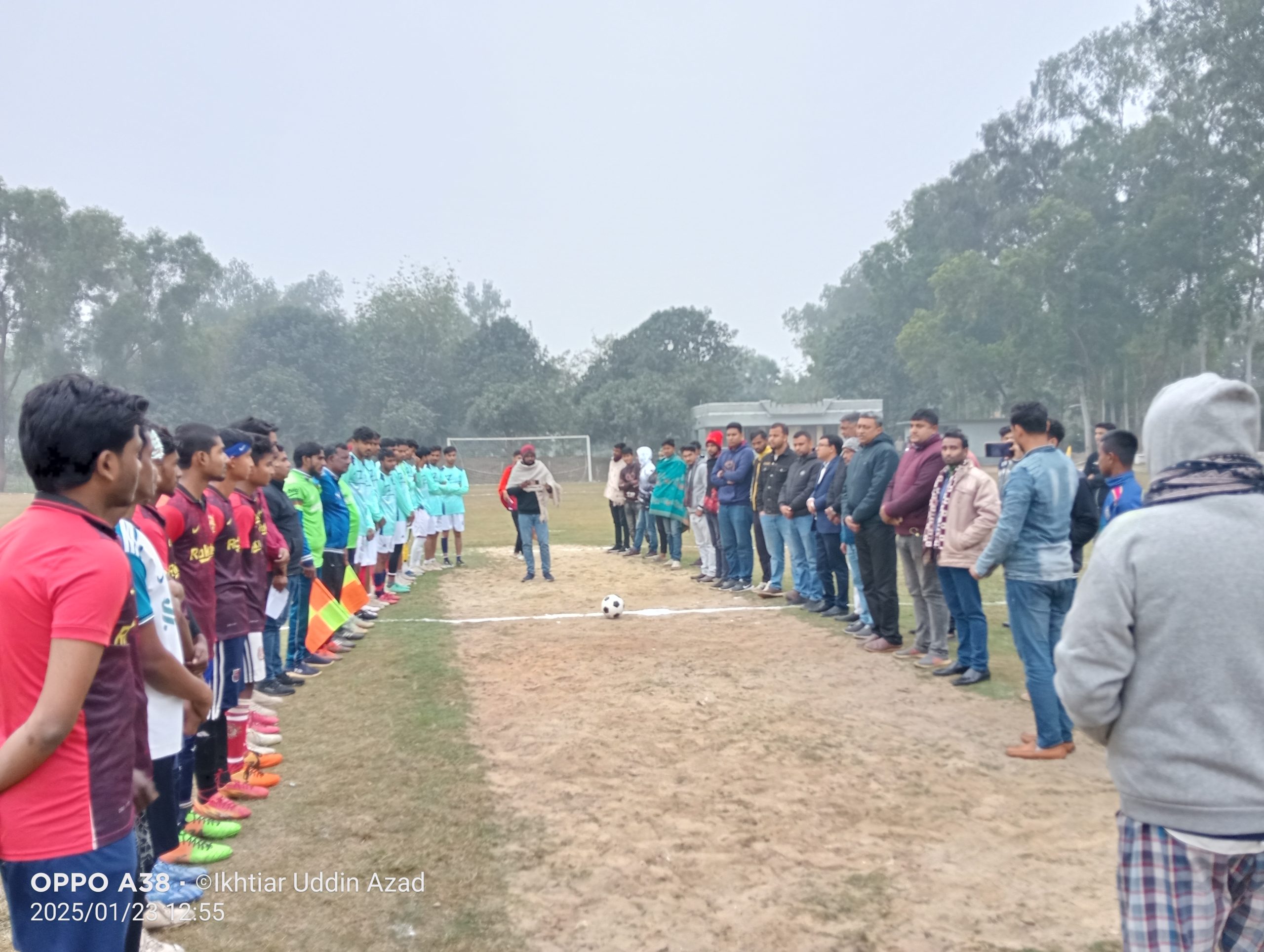 পত্নীতলায় তারুণ্যের উৎসব উদযাপন উপলক্ষে কলেজ ফুটবল টুর্ণামেন্ট অনুষ্ঠিত