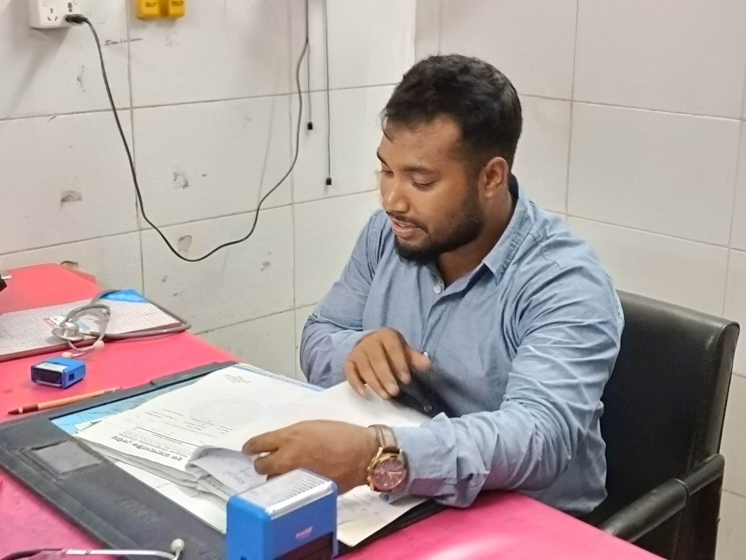 ৫শ টাকা ভাড়ায় ডিএমএফ এর হাতে শত শত রুগীর জীবন