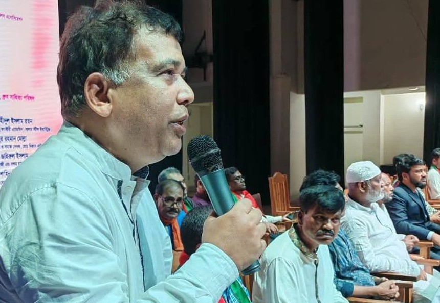 আসুন চলচ্চিত্র শিল্পকে বাঁচাতে এক টেবিলে বসি : হাবিবুল ইসলাম হাবিব