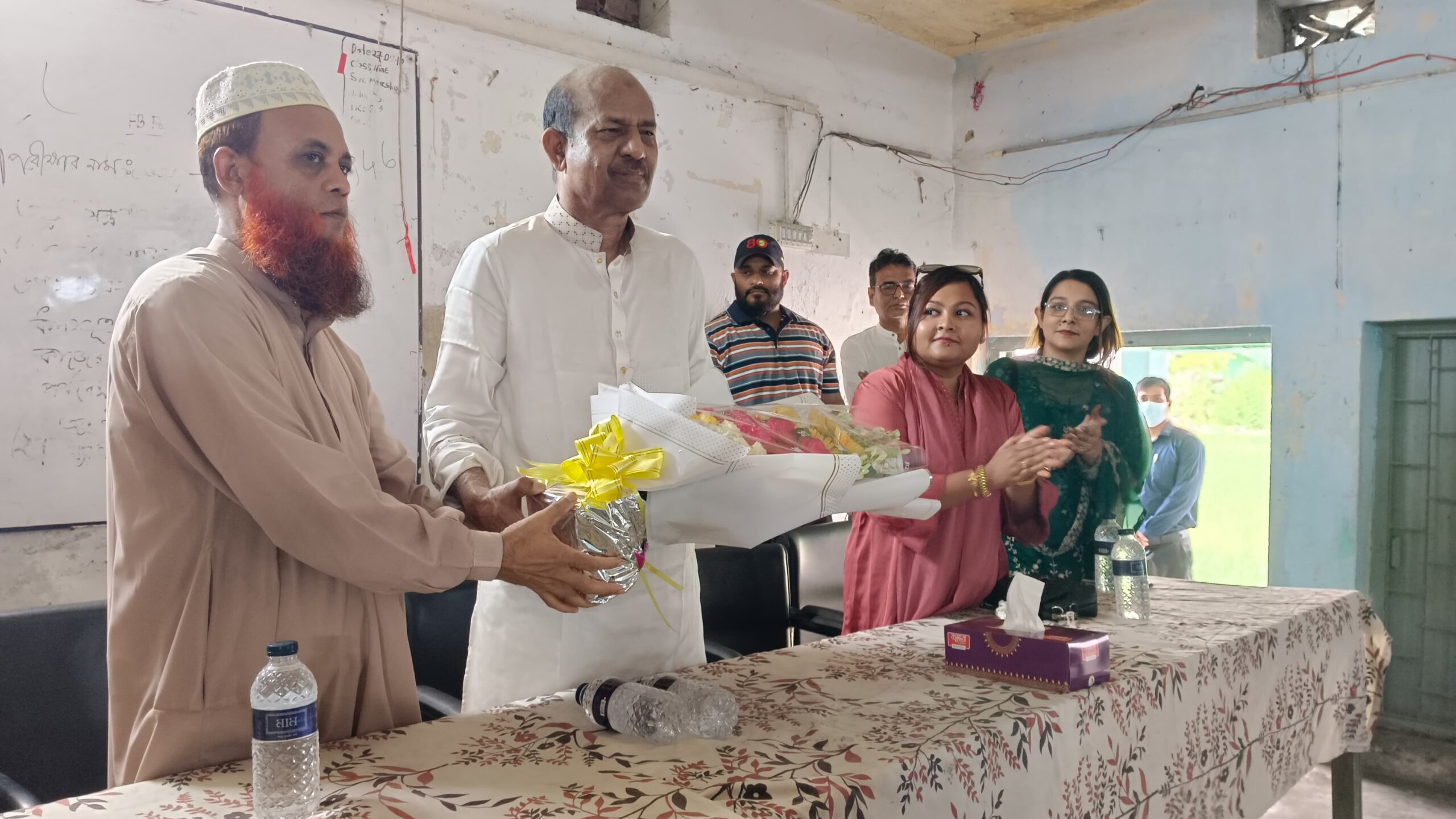 নারায়ণগঞ্জ গার্লস স্কুল এন্ড কলেজের শিক্ষক-শিক্ষার্থীদের সাথে আবু জাফর বাবুলের সৌজন্য সাক্ষাৎ