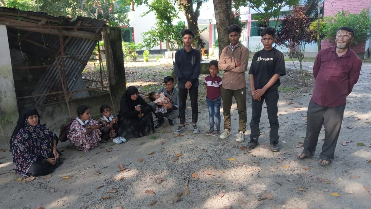 কু‌ড়িগ্রামে নারী-‌শিশুসহ ১১ রো‌হিঙ্গা আটক