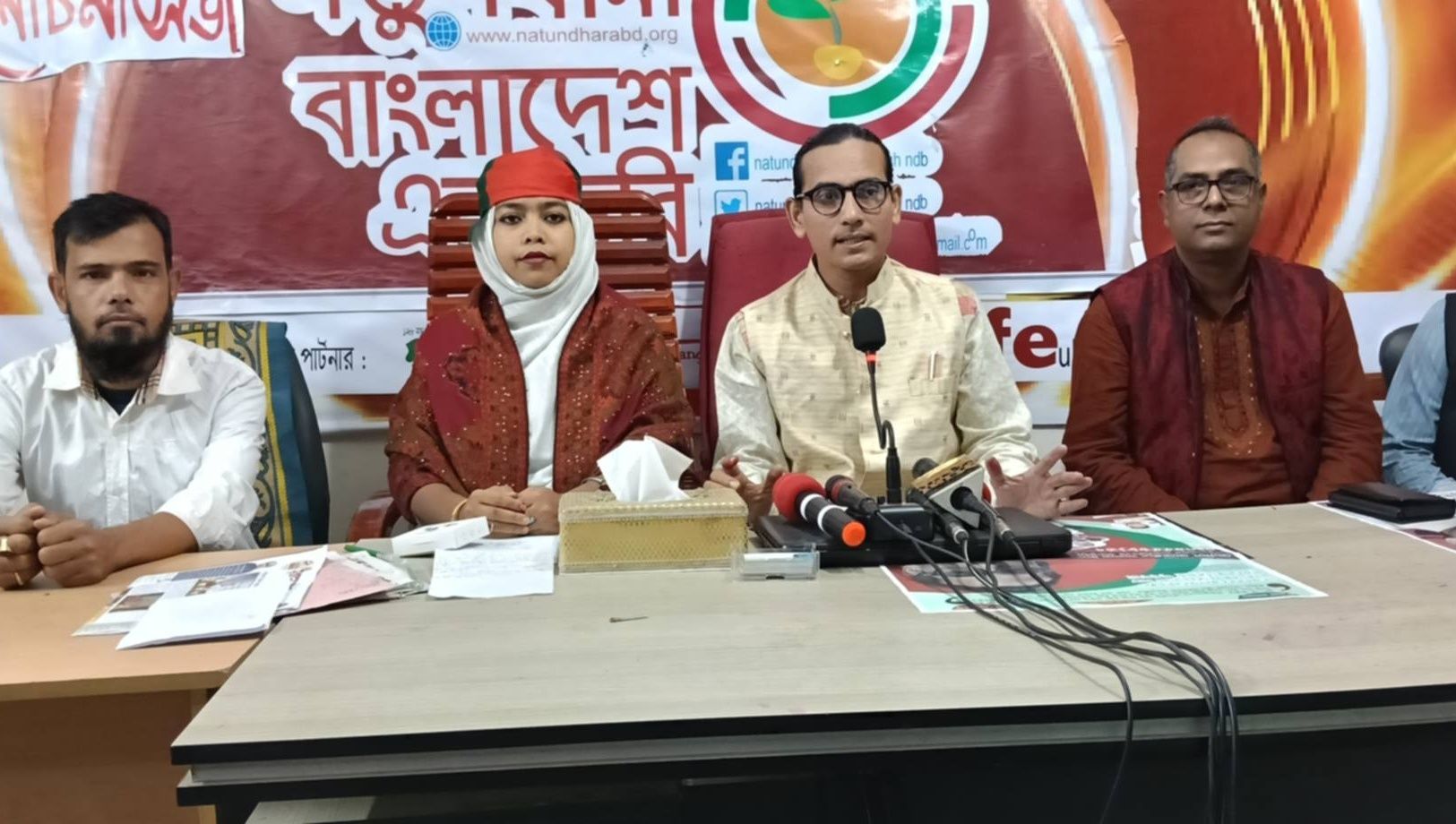 আমরা কেউ এখন নিরাপদ নই : মোমিন মেহেদী