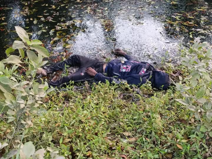কালীগঞ্জে চিনিকল ফার্মের মাঠে থেকে রক্তাক্ত মরদেহ উদ্ধার