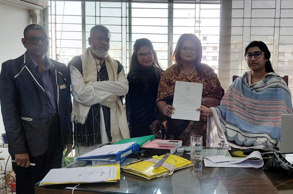 ঢাকা-৭ আসনে জেএসডি’র মনোনয়ন পত্র সংগ্রহ করলেন সাহানা সুলতানা