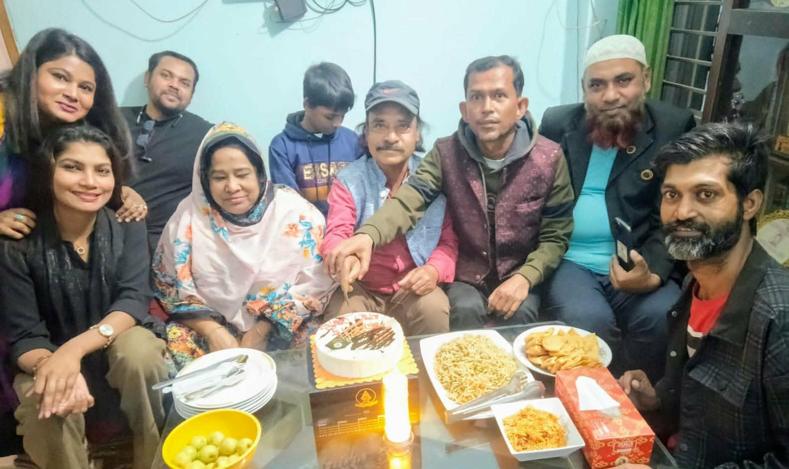 না.গঞ্জে সাংবাদিক জাহাঙ্গীর হোসেনের জন্মদিন পালিত