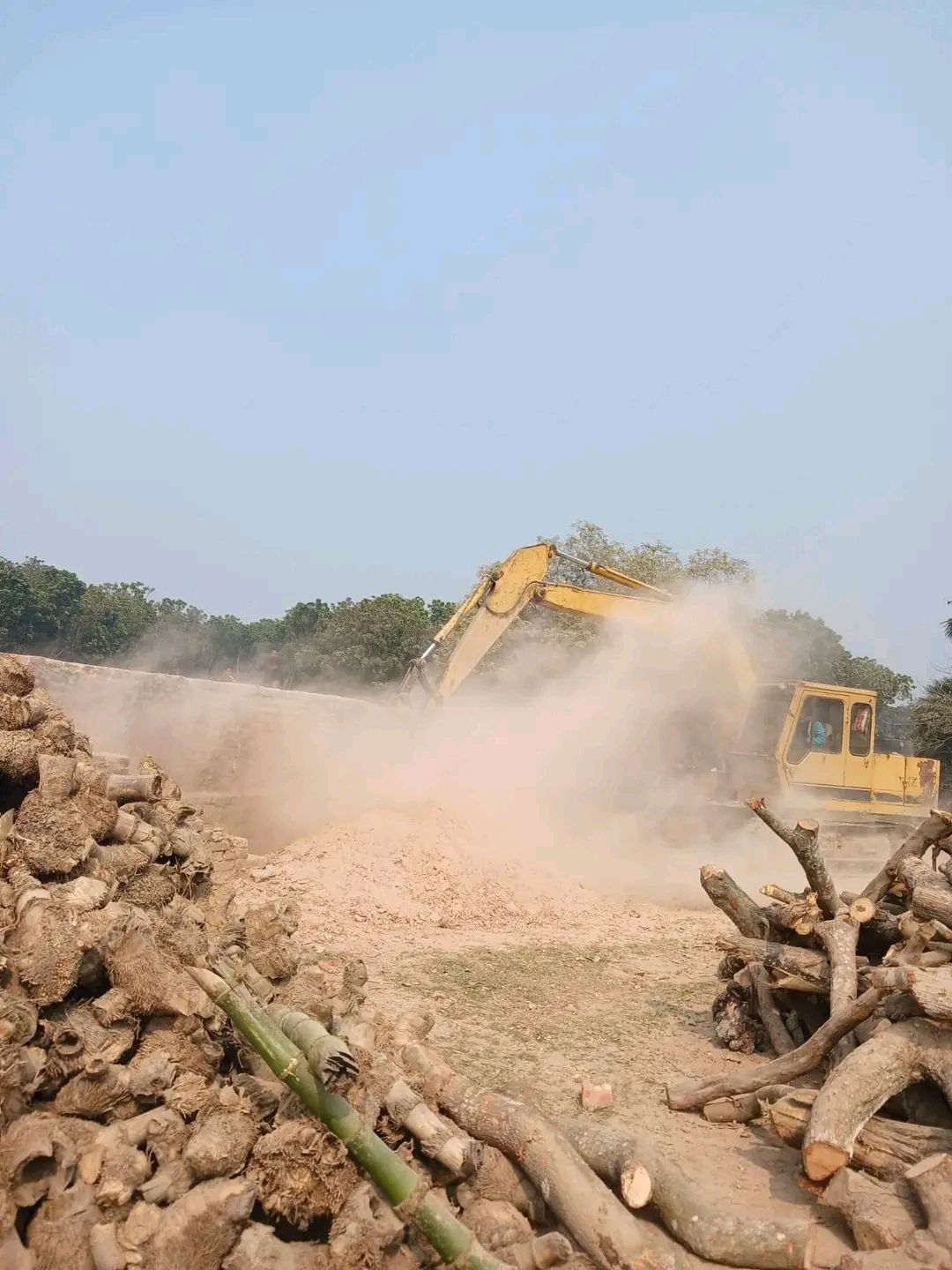 পরিবেশ অধিদপ্তরের অভিযানে ২০ লাখ টাকা জরিমানা, গুঁড়িয়ে দেওয়া হলো ৪ ইটভাটা!