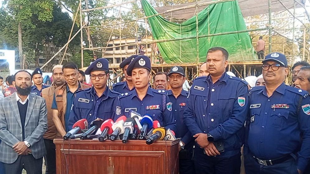 মঞ্চের চারপাশে দুইস্তরের পুলিশি নিরাপত্তা ব্যবস্থা থাকবে