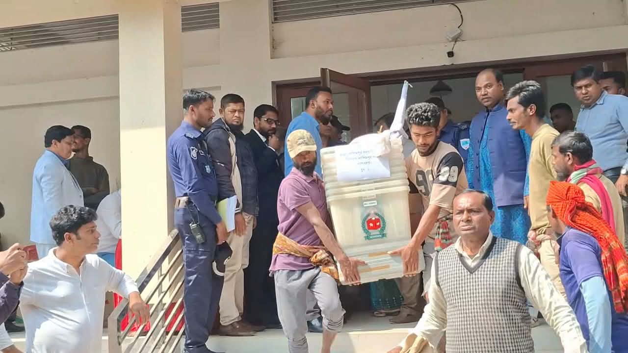 রাত পোহালেই ভোট : মোরেলগঞ্জে ৬০ কেন্দ্র অধিক ঝুঁকিপূর্ণ