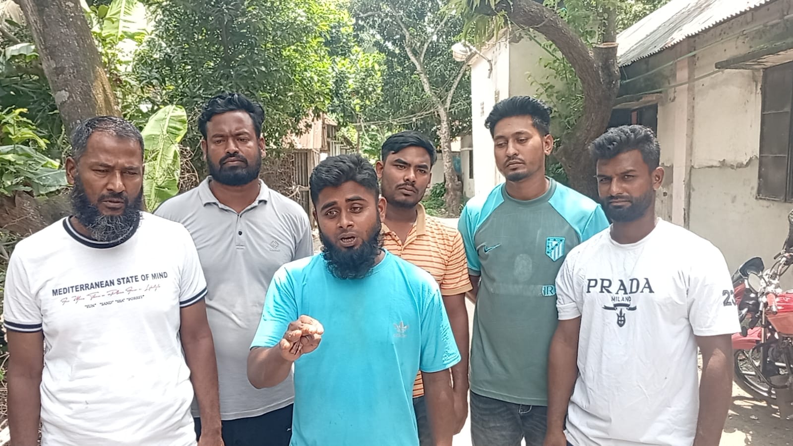 সোনারগাঁওয়ে দালালের খপ্পরে ৬ যুবক, লিবিয়ায় নিয়ে নির্যাতন, ক্ষতিপূরণ দাবি