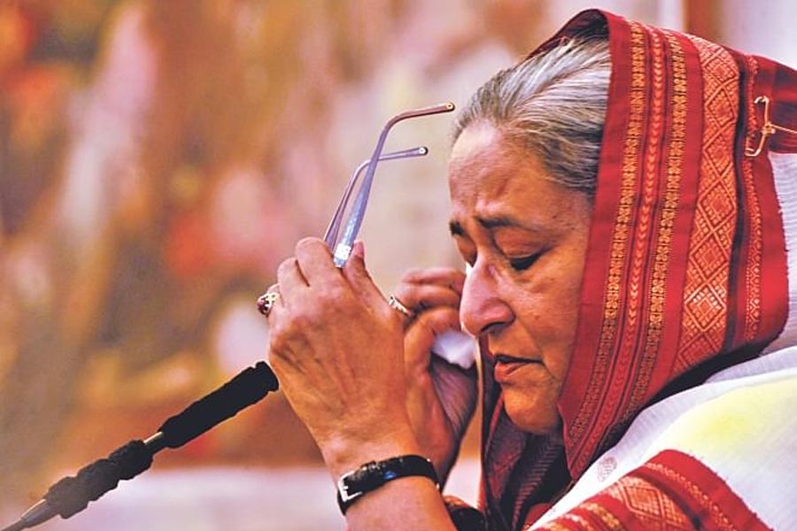 ভারত থেকে রাজনৈতিক কার্যক্রম চালানোর অনুমতি নেই শেখ হাসিনার!