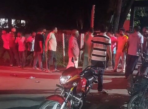 চায়ের ৪৫ টাকা নিয়ে বাগাতিপাড়ায় ২ পক্ষের সংঘর্ষ, আহত ১৩