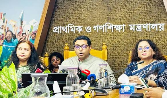 প্রাথমিক শিক্ষকদের বদলি অনির্দিষ্টকালের জন্য বন্ধ