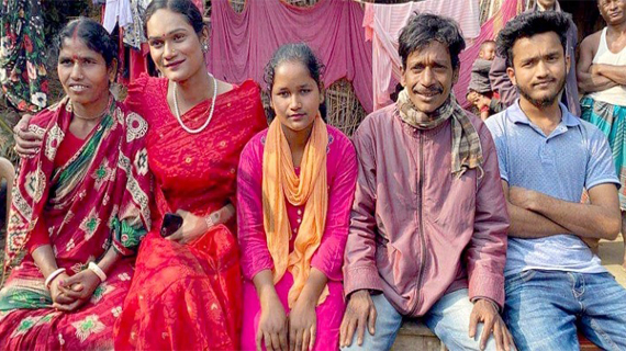 ঠাকুরগাঁওয়ে ছেলে থেকে মেয়েতে রুপান্তরিত হওয়ায় এলাকায় তোলপাড়(ভিডিও)