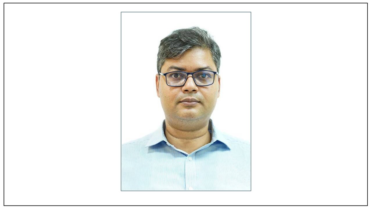 সচিবালয়ে আগুন : পুলিশ সদস্যরা বহাল তবিয়তে, বদলি ওমরায় থাকা ডিসি