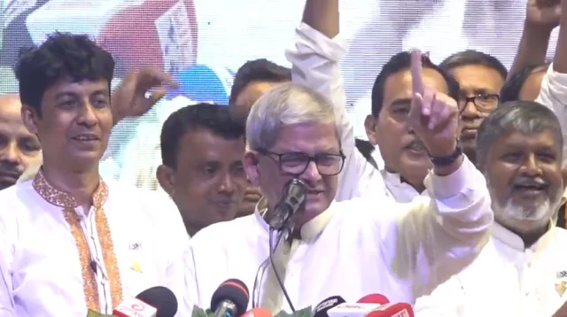 হিন্দু-মুসলমান ভাই ভাই, ধানের শীষে ভোট চাই : মির্জা ফখরুল