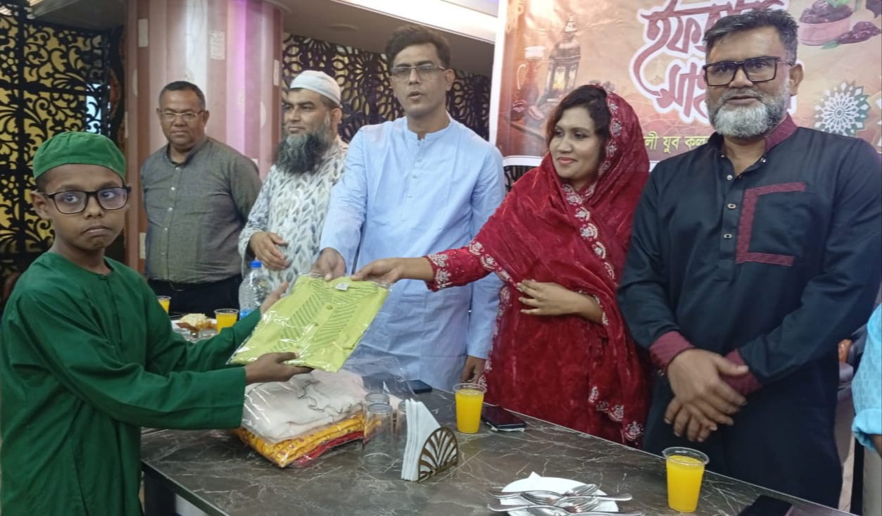 বুবলী যুব কল্যাণ সংস্থা’র উদ্যোগে শিশুদের মাঝে ঈদ বস্ত্র উপহার