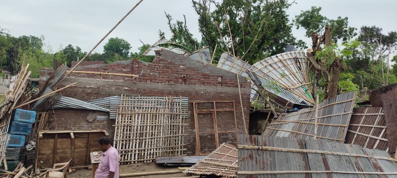 শিবগঞ্জে কালবৈশাখীর তাণ্ডব