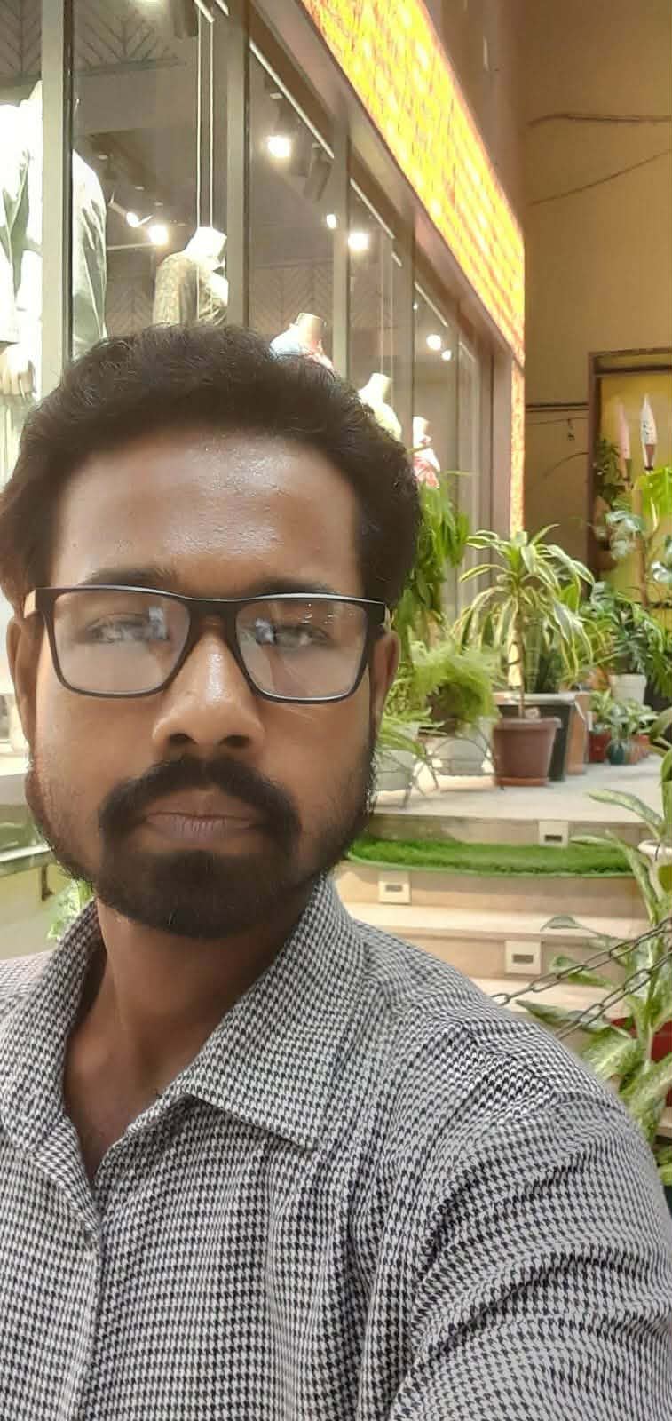 ভুয়া সাংবাদিক ও নারী নির্যাতনকারী খান মাহমুদ গ্রেফতার