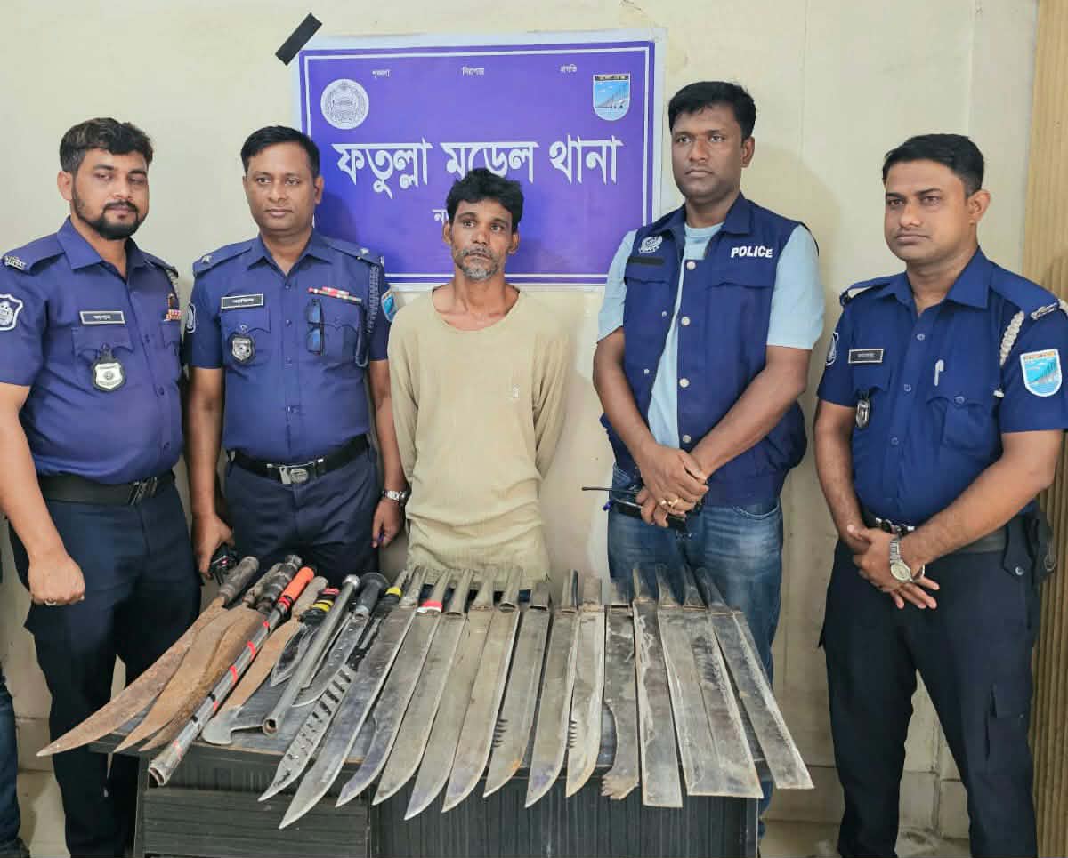 নারায়ণগঞ্জে শীর্ষ সন্ত্রাসী সোহেল গ্রেফতার