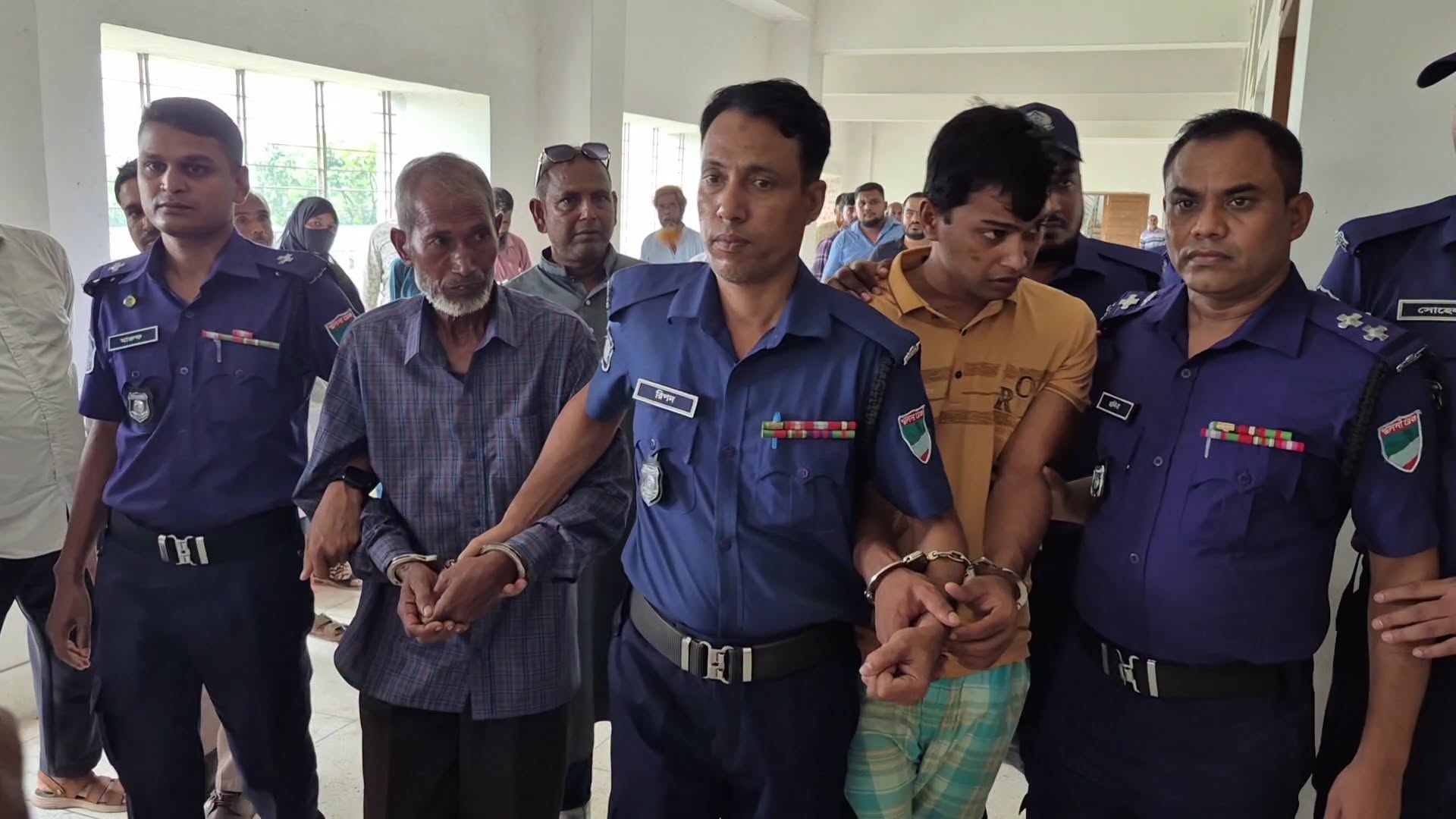 ঝিনাইদেহ কৃষক হত্যা মামলায় বাবার যাবজ্জীবন কারাদণ্ড, ছেলের মৃত্যুদণ্ড রায়
