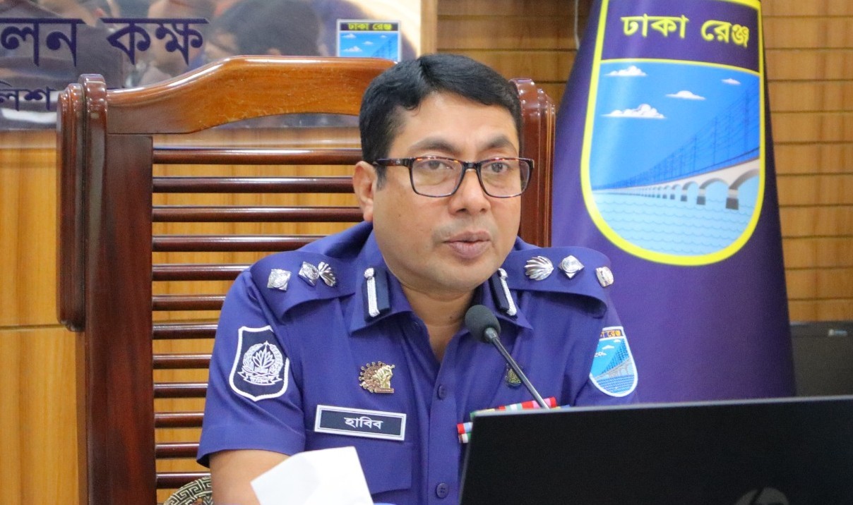 মাদক ও কিশোরগ্যাং মুক্ত শান্তিপূর্ণ না.গঞ্জ গড়তে জেলা পুলিশ জিরো টলারেন্স নীতিতে কাজ করছে : এসপি হাবিবুর রহমান