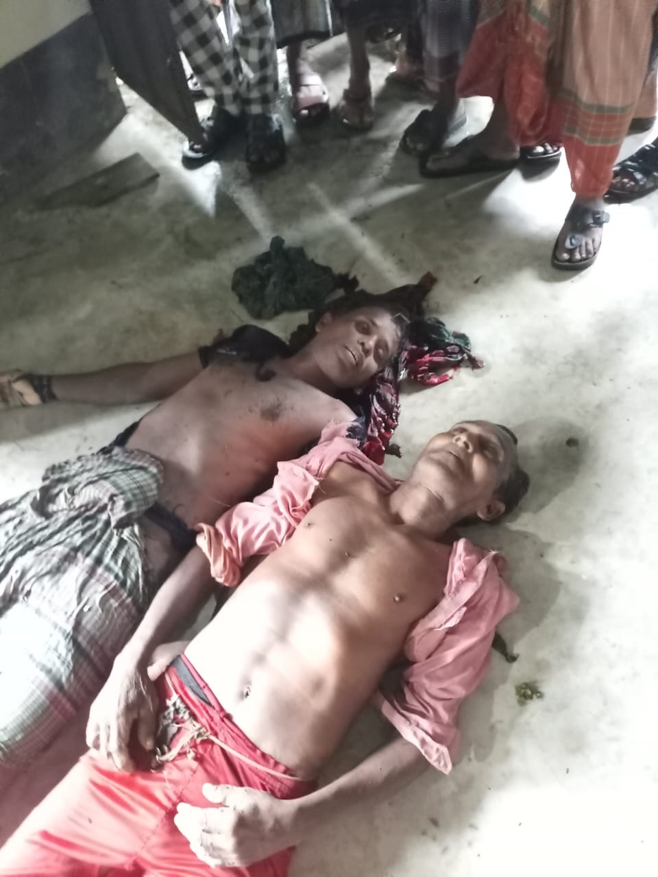 মোরেলগঞ্জে বজ্রপাতে আপন দুই ভাইয়ের একসঙ্গে মৃত্যু