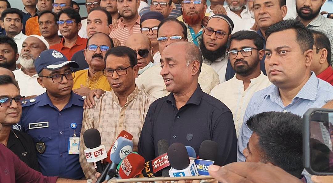 আইনের ঊর্ধ্বে কেউ নয়, সার ডিলারে স্বচ্ছতা নিশ্চিত করা হবে : আইনমন্ত্রী