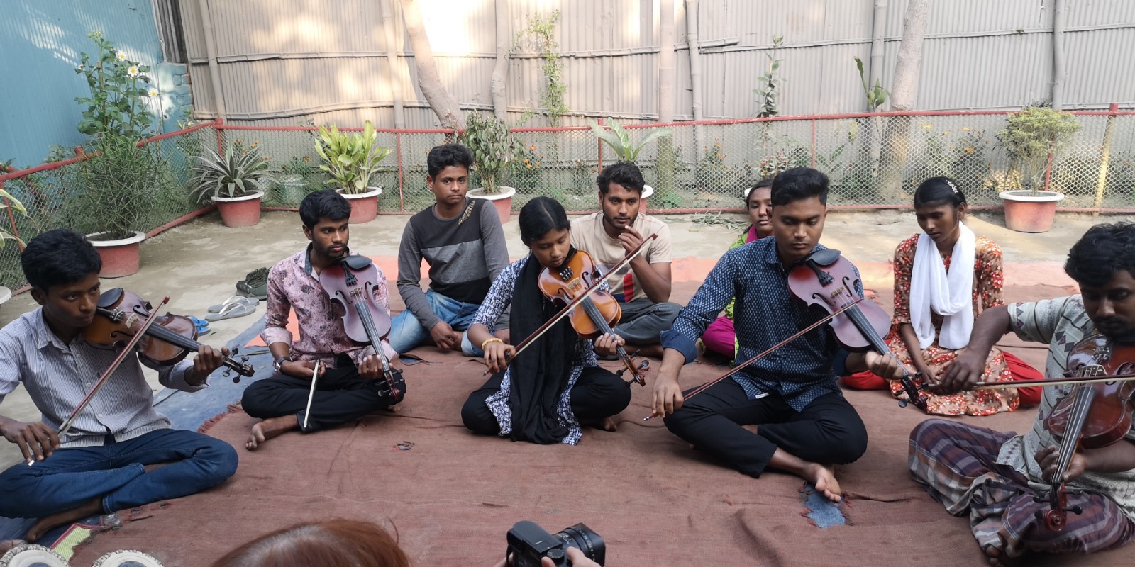 ছেঁউড়িয়ার বাইরে লালনচর্চার নতুন ঠিকানা ধরলা-ব্রহ্মপুত্র-তিস্তার পাড়