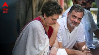 রাহুল-প্রিয়াঙ্কা গান্ধীকে তুলে নিয়ে গেল পুলিশ!