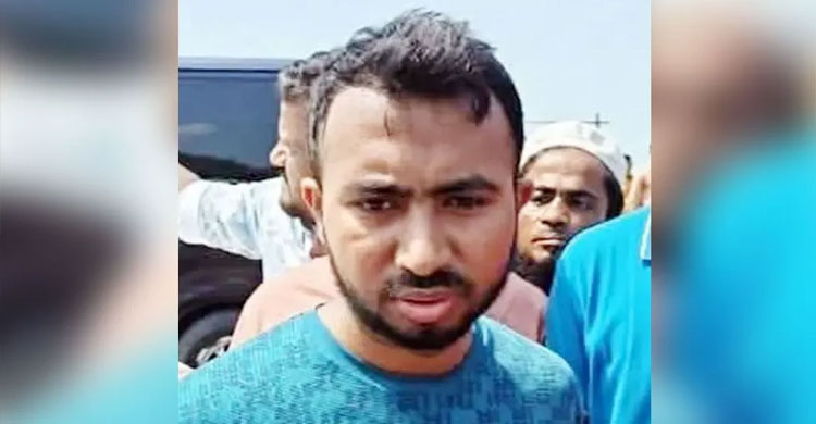 কক্সবাজারে রিসোর্টে আগুন : ম্যানেজার আটক